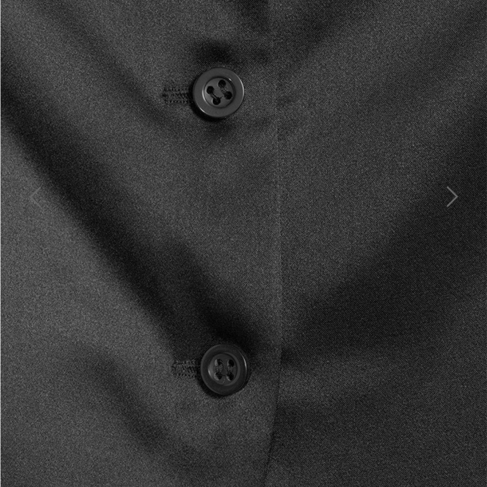 Frame the Silk Button Cami - Picture 7 of 13